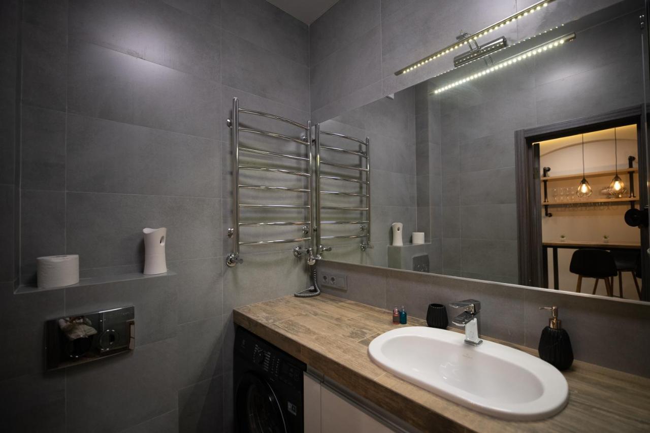 Apartment On Krakivska 34 Lviv Bagian luar foto